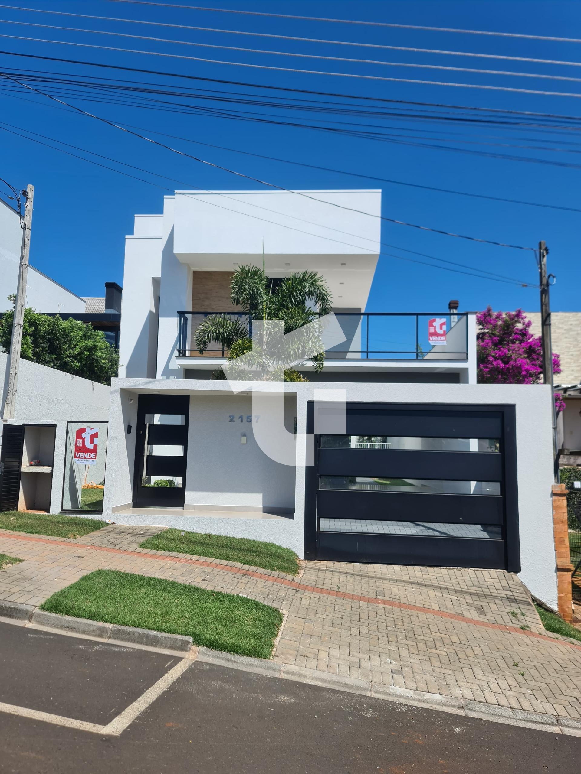 SOBRADO EXCELENTE ACABAMENTO PARA LOCAÇÃO NO BAIRRO VILA IZABE...