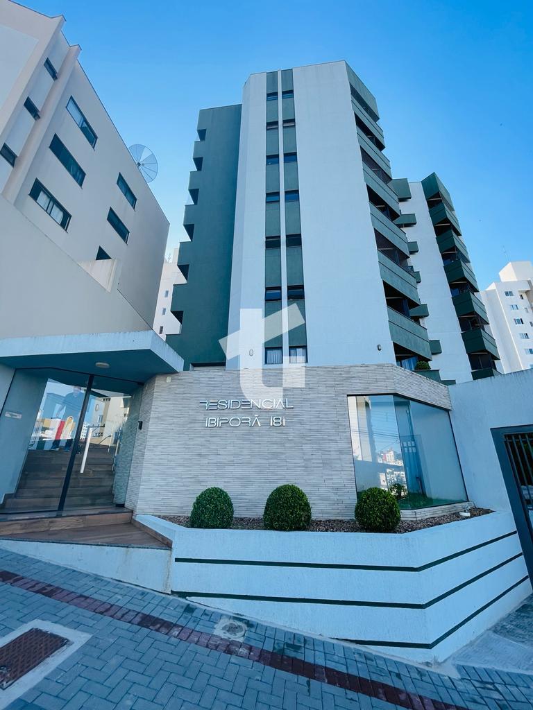 APARTAMENTO SEMIMOBILIADO À VENDA NO ED. IBIPORÃ, CENTRO, PATO...