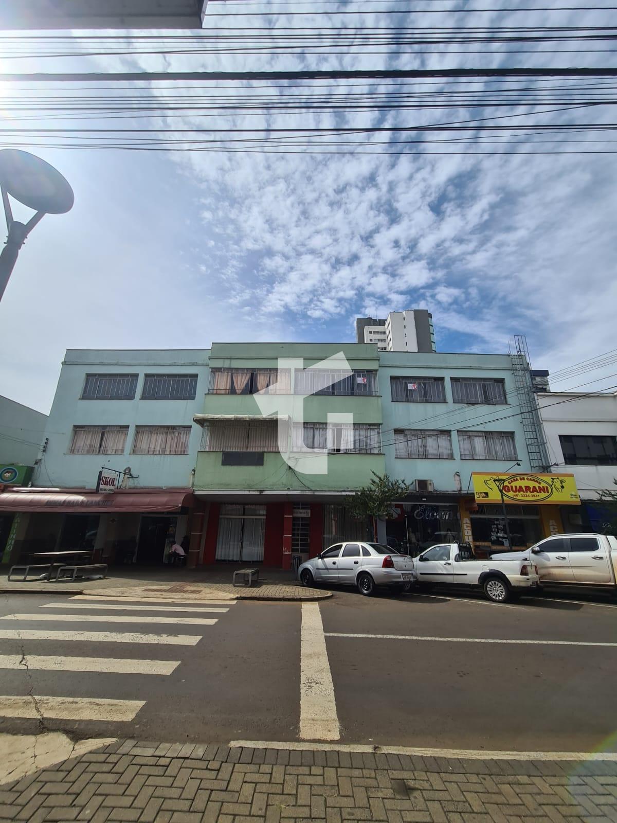 Apartamento com ótima localização para LOCAÇÃO no centro de Pa...