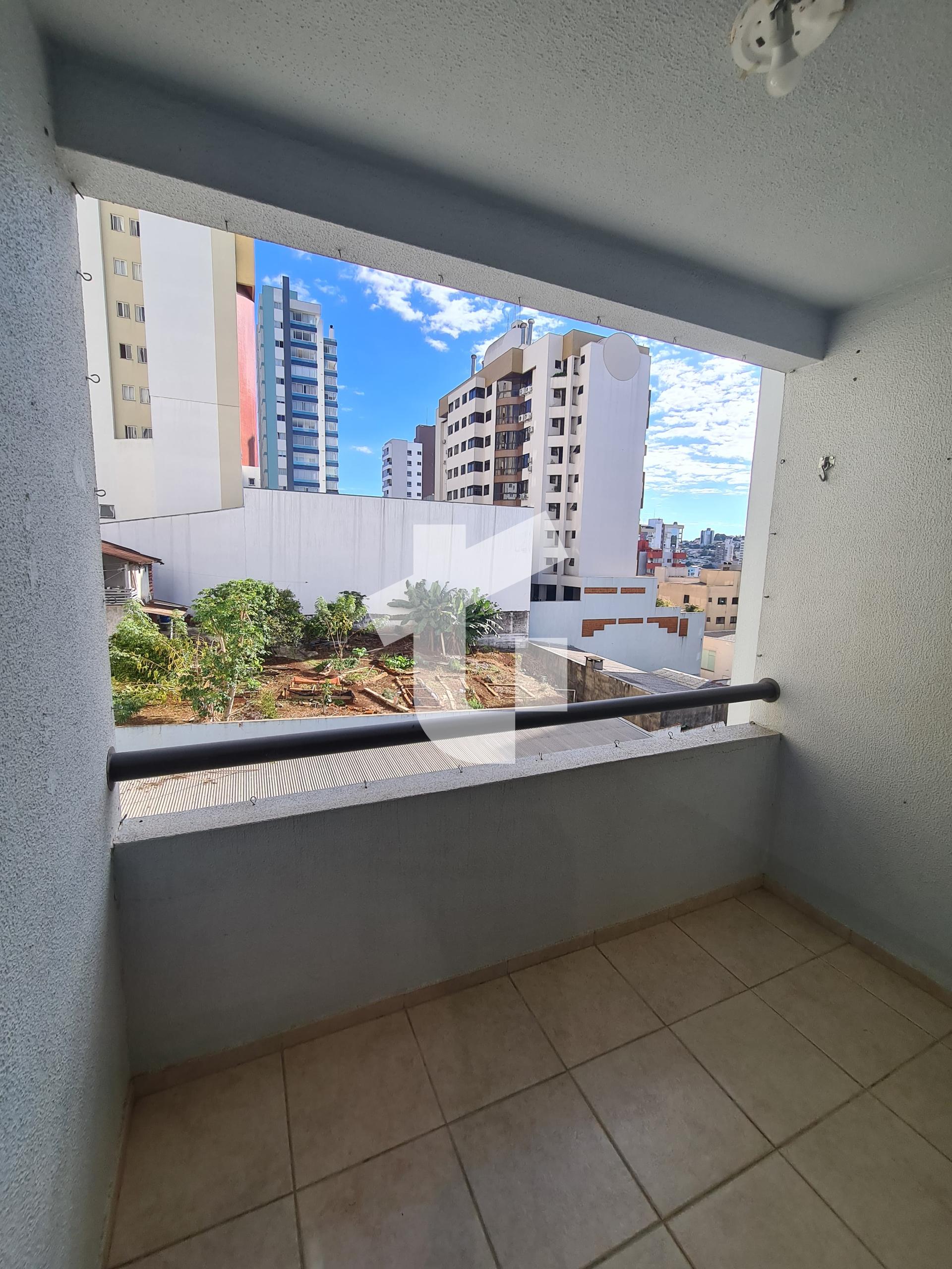 APARTAMENTO NO ED. LIBERTY CENTER, LOCALIZADO NA RUA IBIPORÃ, ...