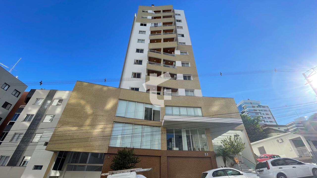 APARTAMENTO MOBILIADO À VENDA NO CENTRO - EDIFÍCIO MONTE MORIA...