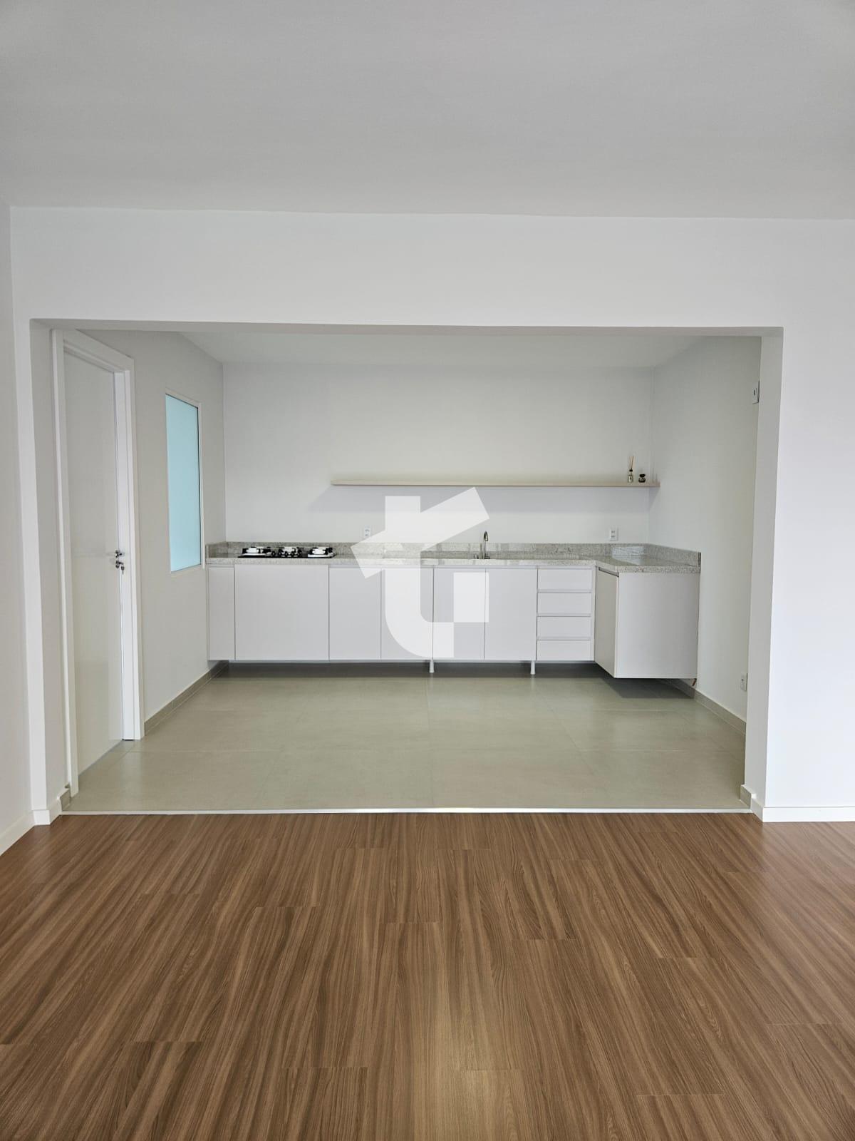 APARTAMENTO TOTALMENTE REFORMADO, CENTRO, PATO BRANCO - PR