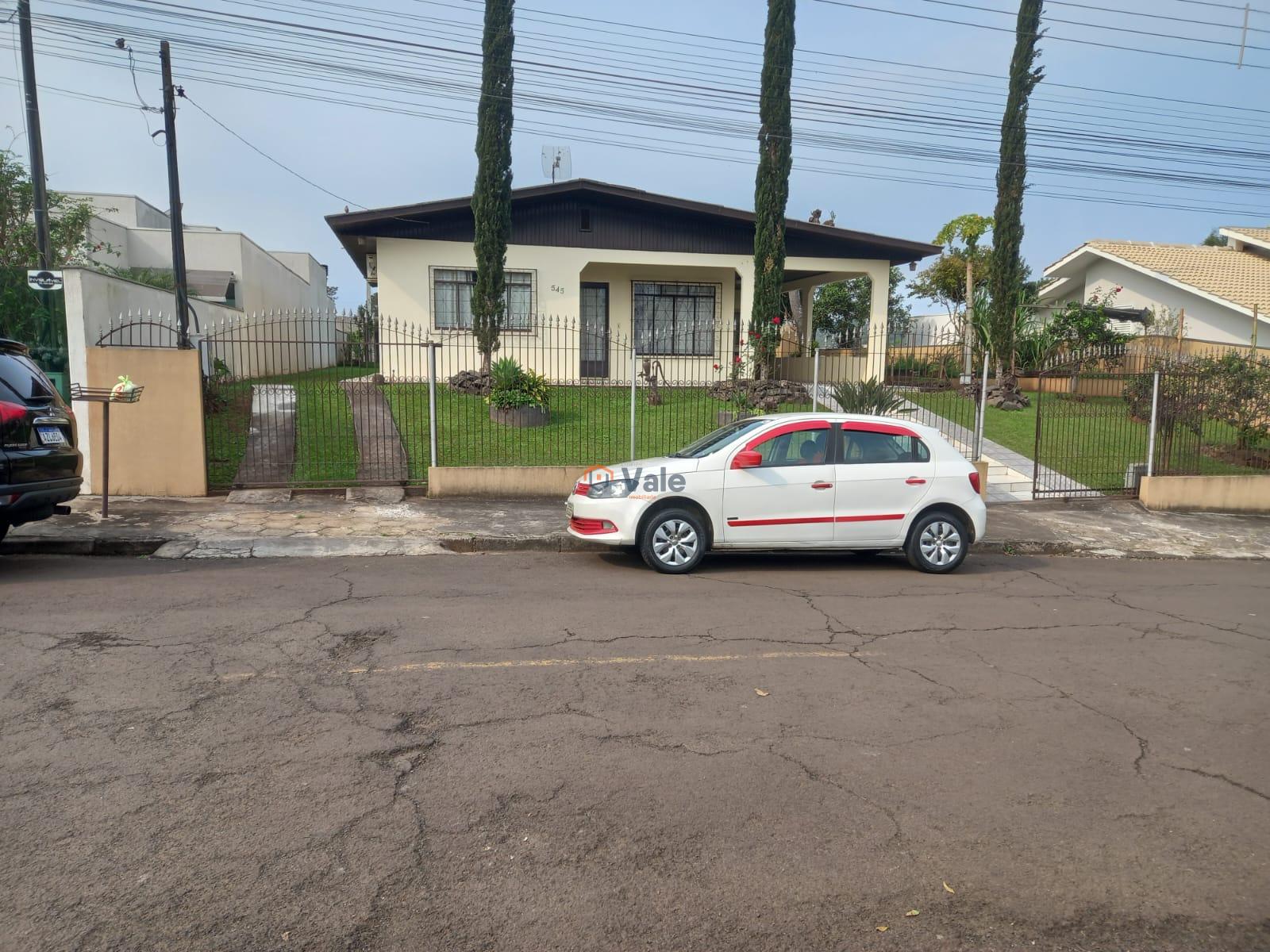 VENDE-SE BELA CASA NO BAIRRO DA CANGO