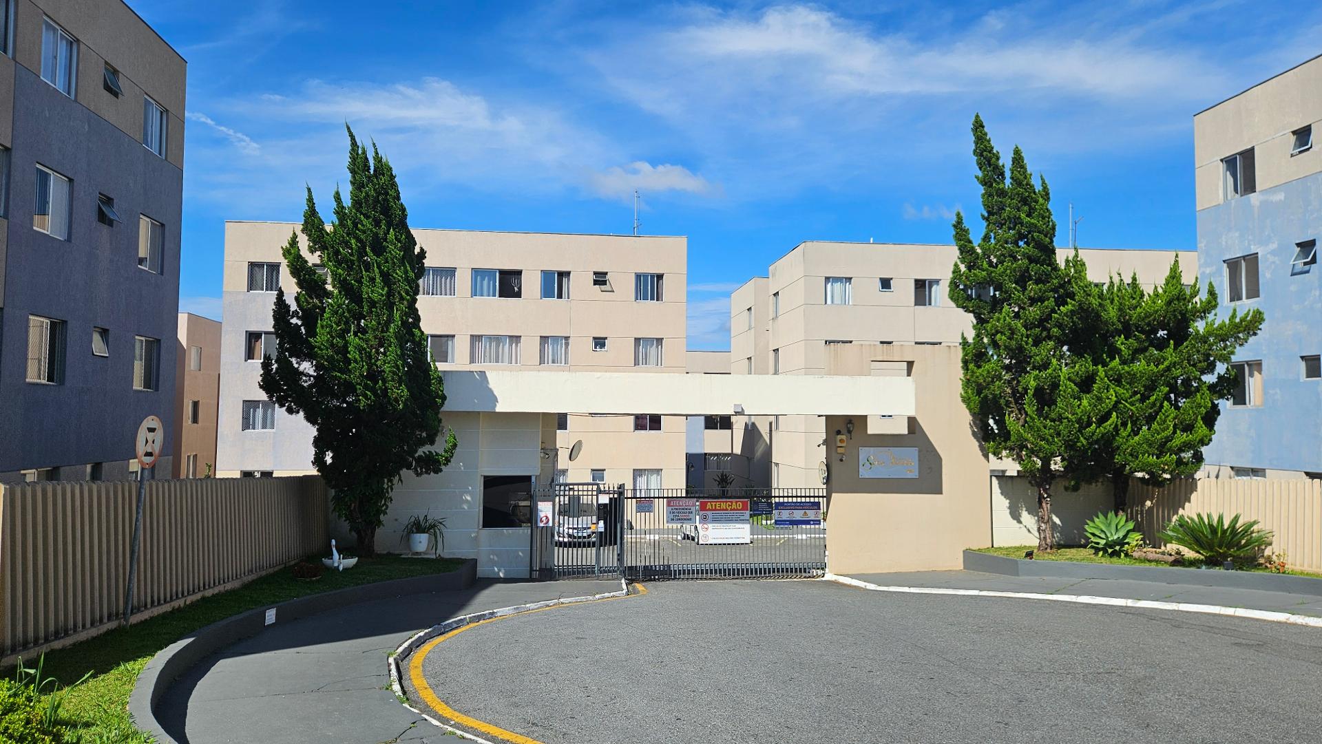 Apartamento com 03 dormitórios à venda, Centro, ARAUCARIA - PR