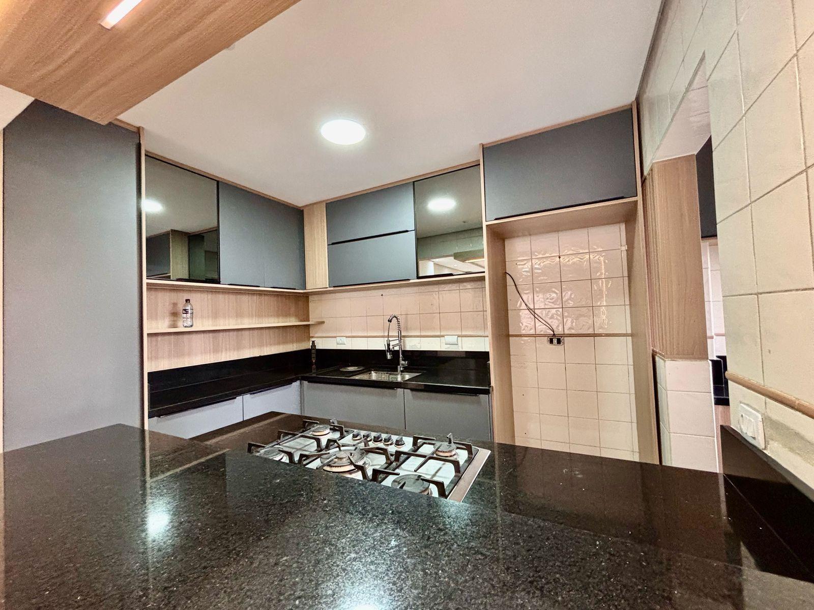 Apartamento 3 quartos, suíte, sacada, desocupado, 77 m  por R ...