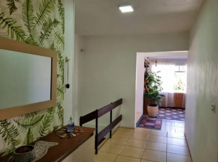 Casa com 4 dormitórios à venda,200.00 m , novo mundo, CURITIBA...