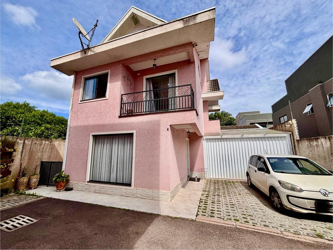 Amplo Sobrado  à venda,169.87 m , por 700 mil, Boqueirão, CURI...