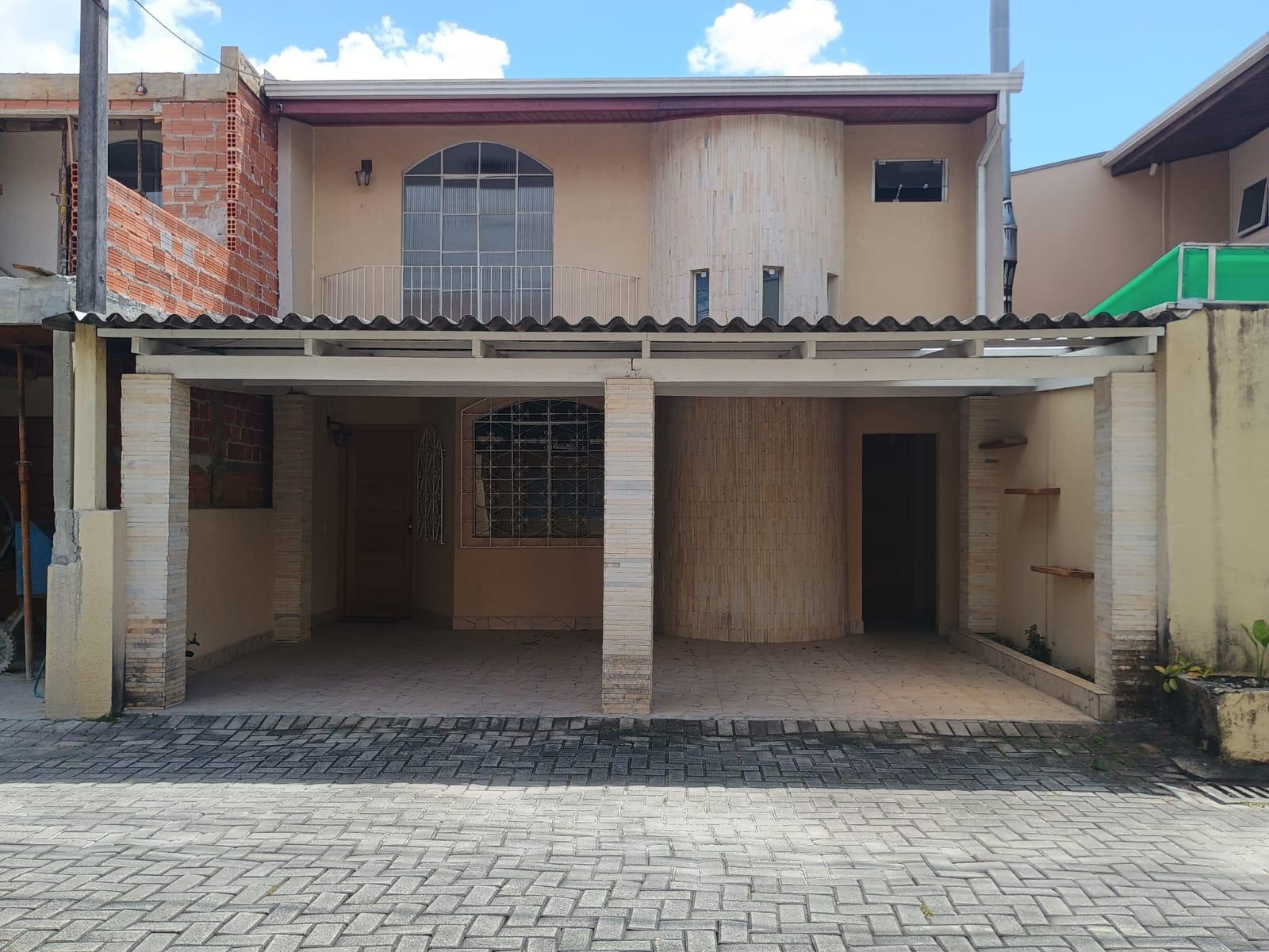 Casa com 3 dormitórios à venda,125.00 m , xaxim, CURITIBA - PR