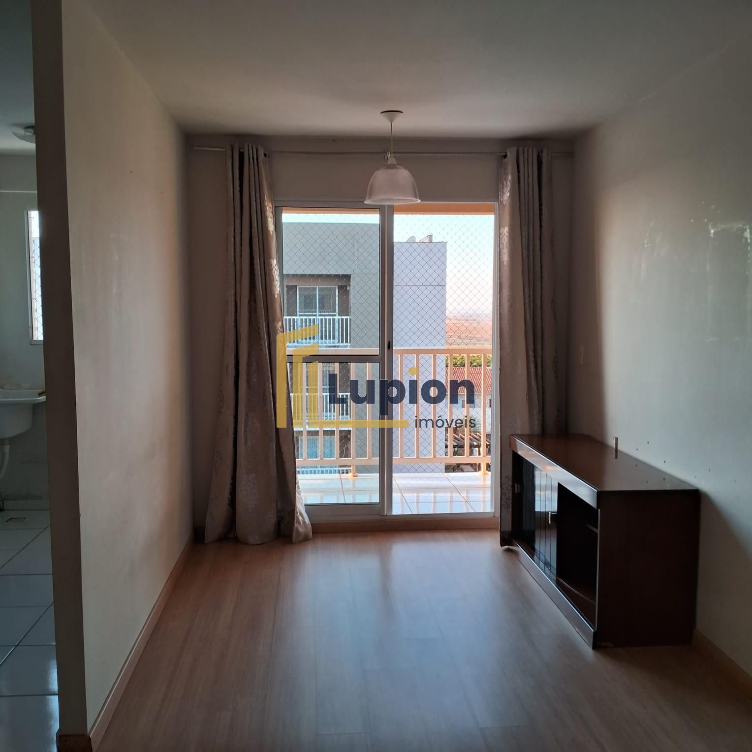 Apartamento com 2 dormitórios à venda, Jardim Vitória, CURITIB...