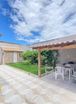 Casa com 3 dormitórios à venda, 399 m  por R  799.000,00 - Bal...