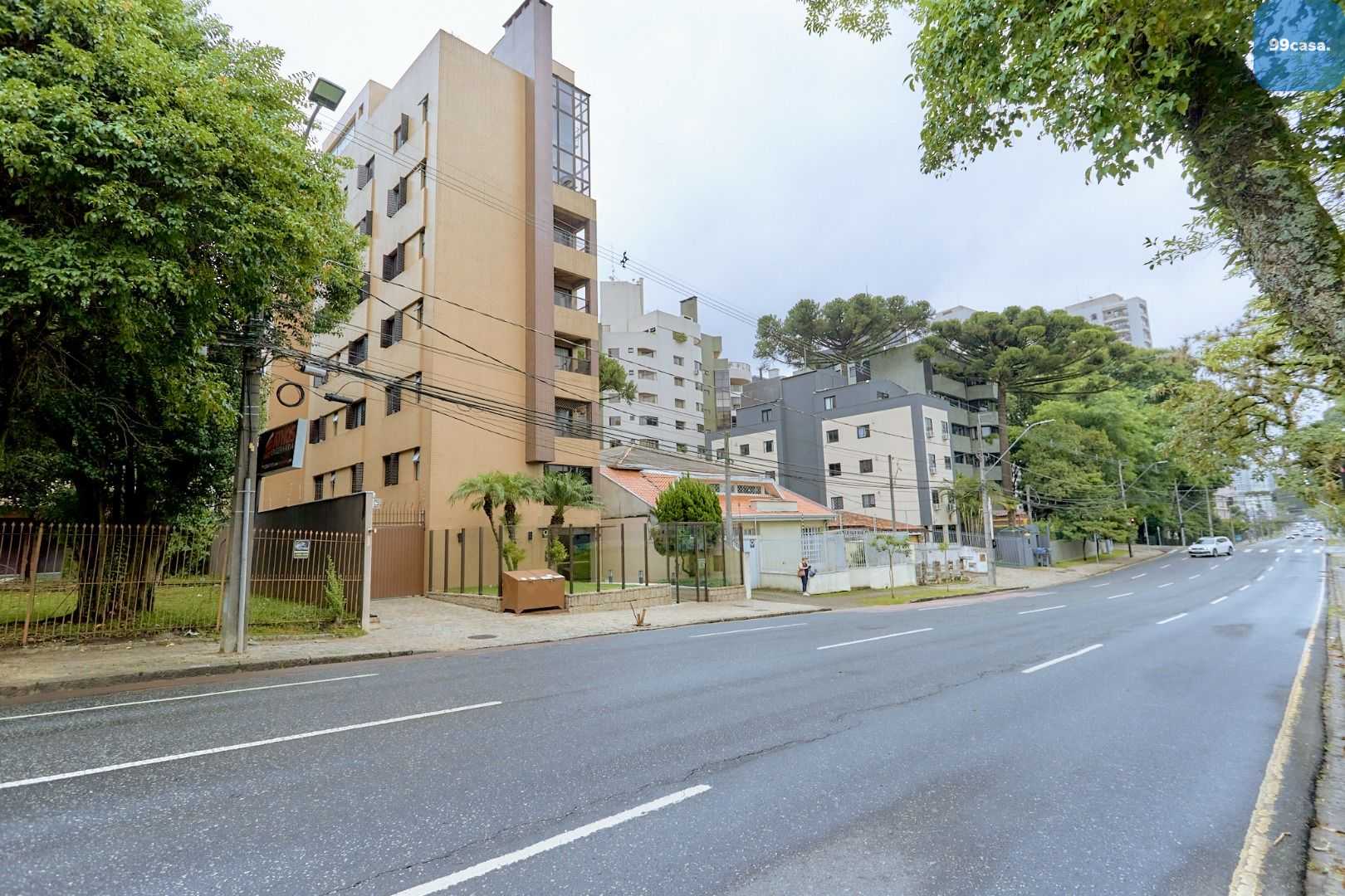 Acochegante apartamento no Cabral.