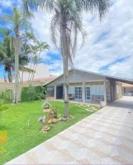 Casa com 3 dormitórios à venda, 399 m  por R  799.000,00 - Bal...