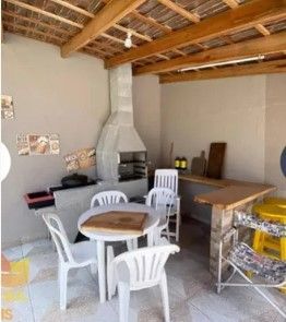 Casa com 3 dormitórios à venda, 399 m  por R  799.000,00 - Bal...