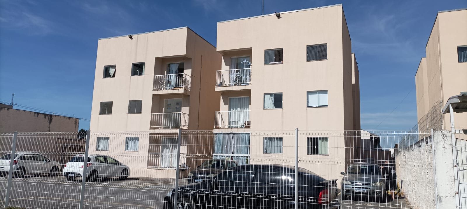Apartamento com 3 dormitórios à venda, 69 m  por R  220.000,00...