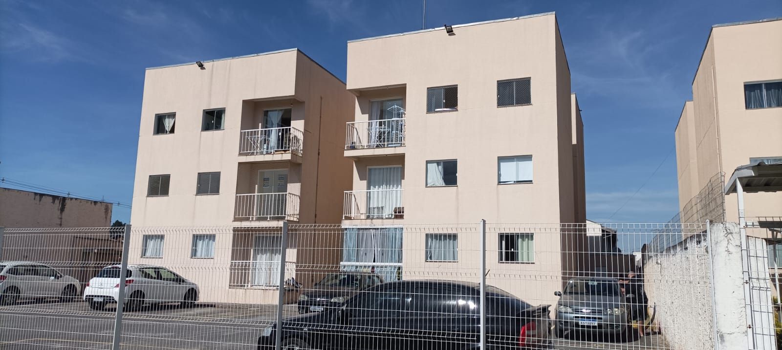 Apartamento com 3 dormitórios à venda, 69 m  por R  220.000,00...