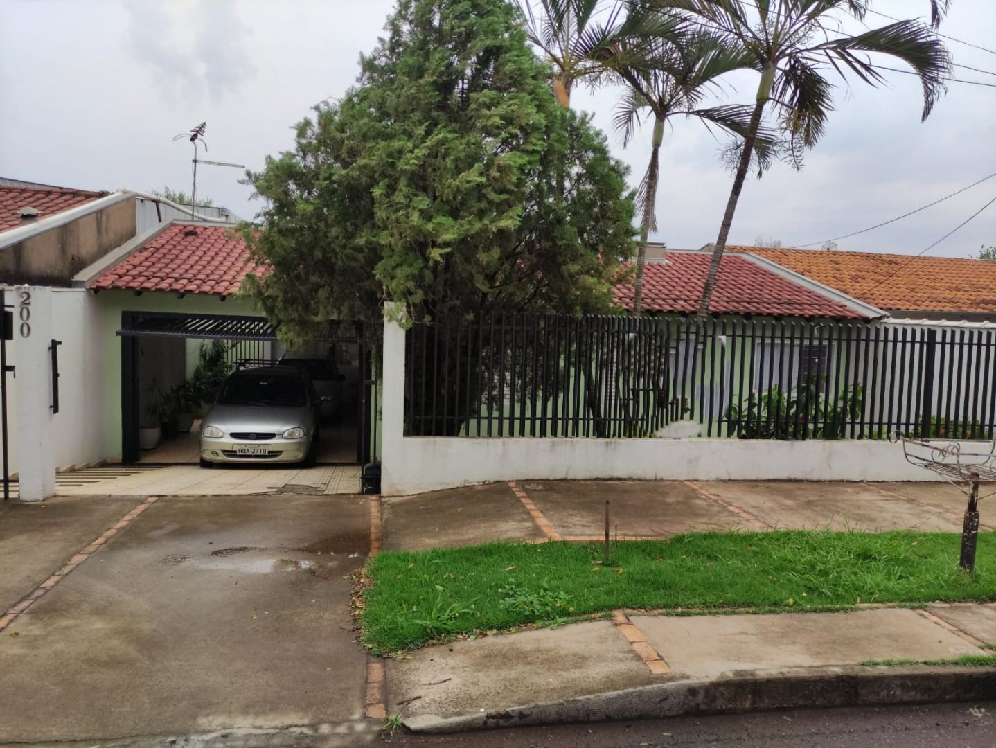Casa com 3 dormitórios à venda, 240 m² por R$ 550.000,00 - Con...