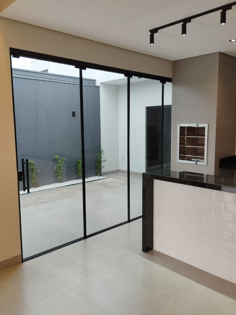 Casa com 3 dormitórios à venda, 121 m² por R$ 690.000,00 - Par...