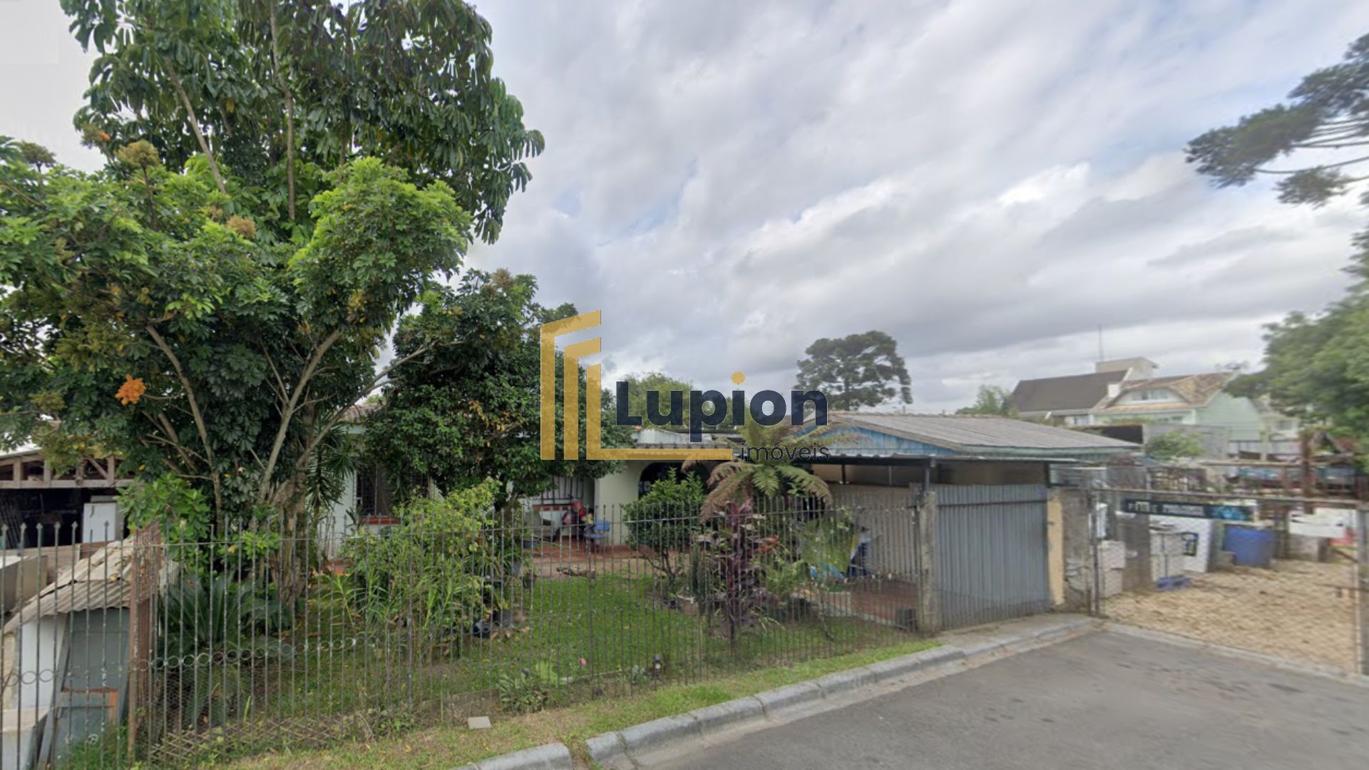 Terreno à venda, 3151 m  por R  8.000.000,00 - Novo Mundo - Cu...