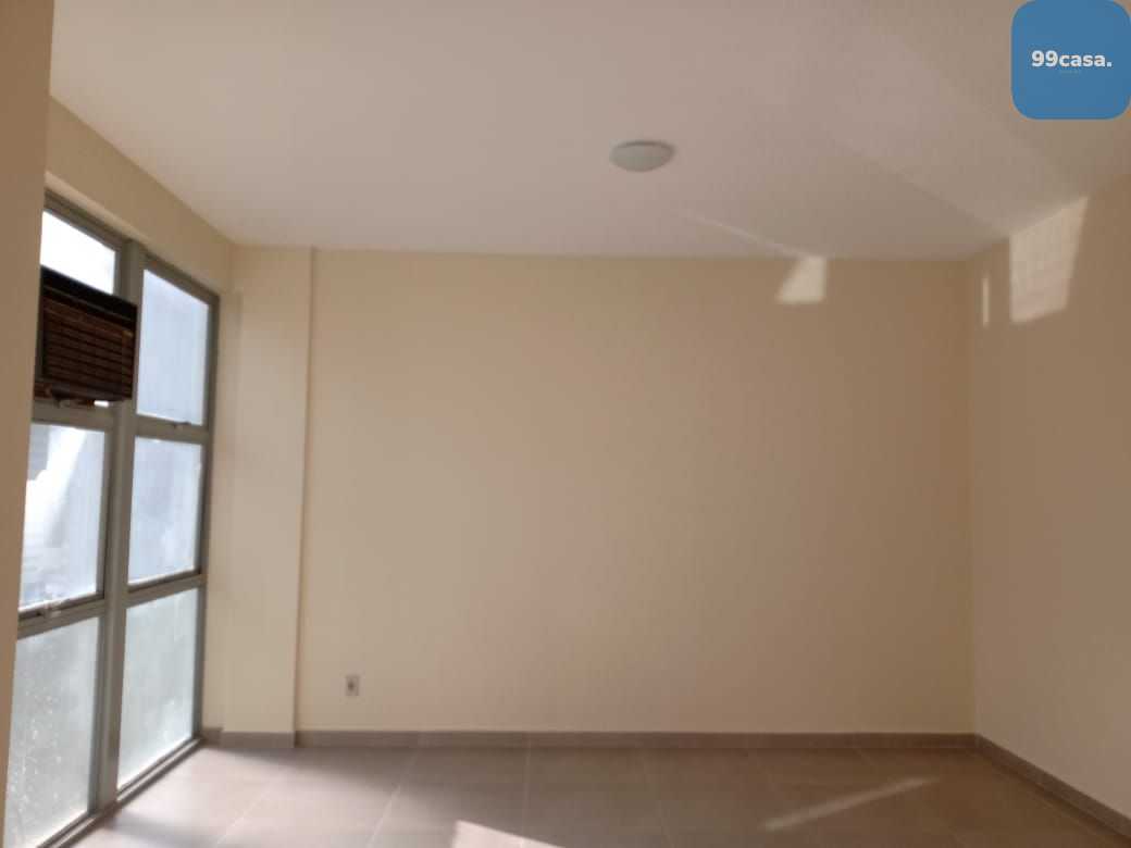 Sala em prédio central, seguro para trabalhar.
