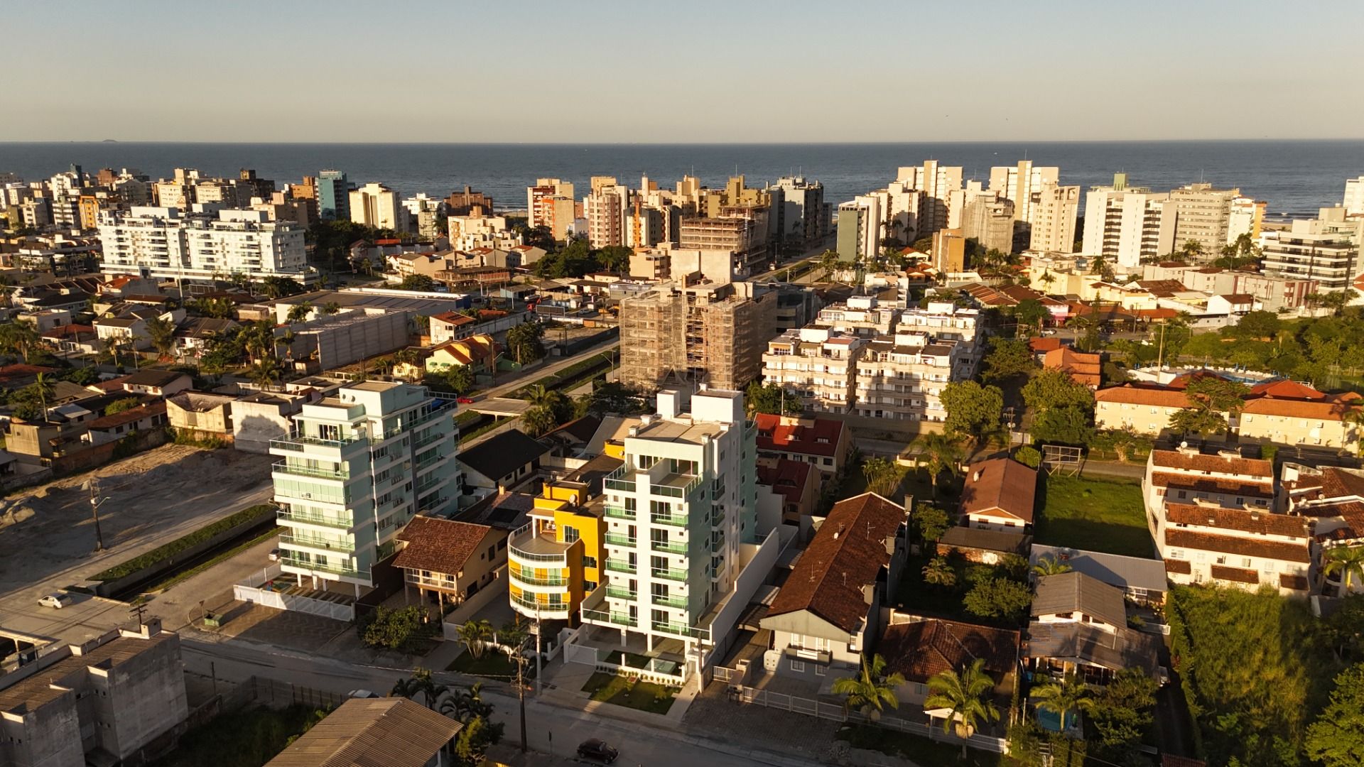 Apartamento com 2 dormitórios à venda, 71 m  por R  790.000,00...