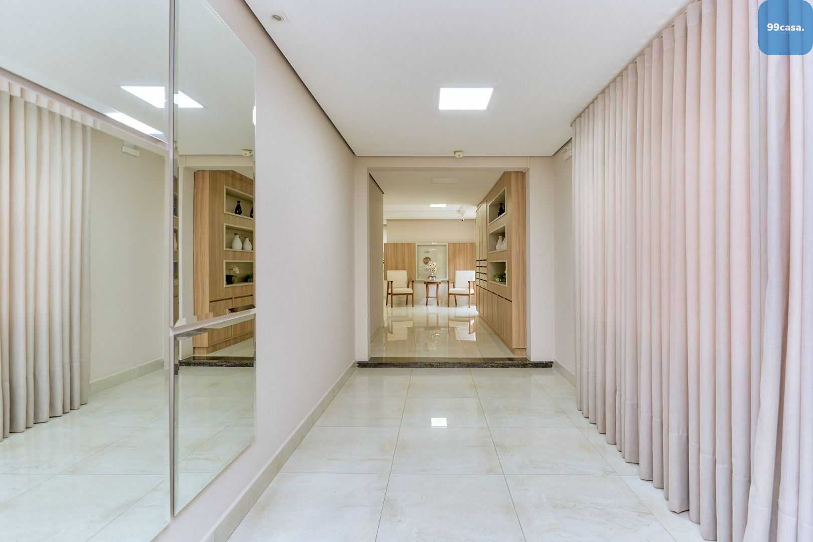 Acochegante apartamento no Cabral.
