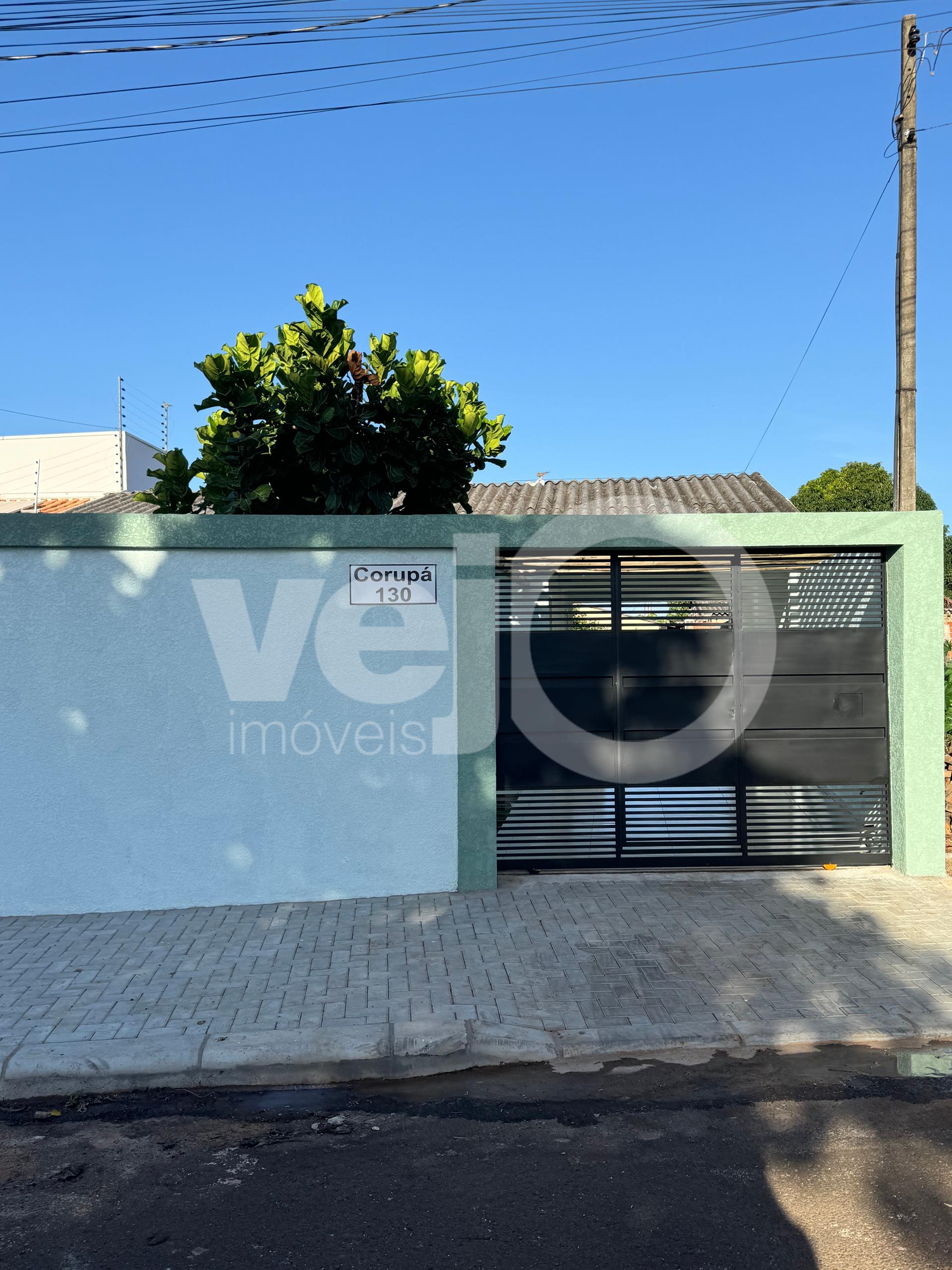 Casa à venda com 2 quartos, 60m² - Foto 1