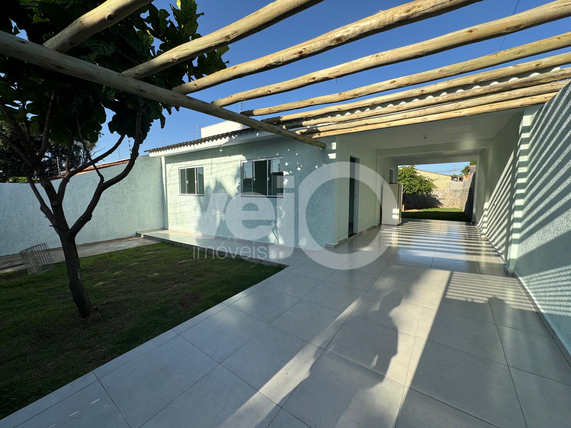 Casa à venda com 2 quartos, 60m² - Foto 2