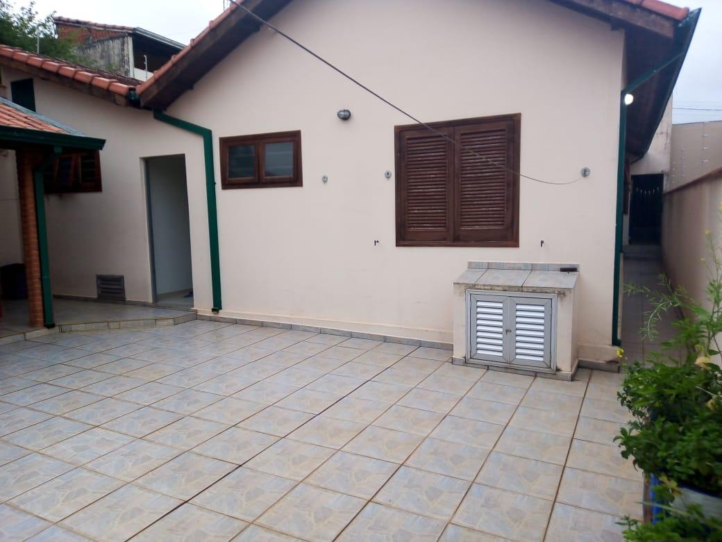 Casa à venda com 3 quartos, 220m² - Foto 20