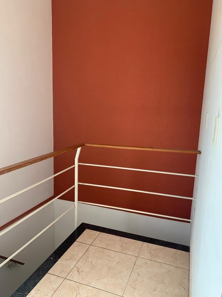 Sobrado à venda com 2 quartos, 280m² - Foto 2