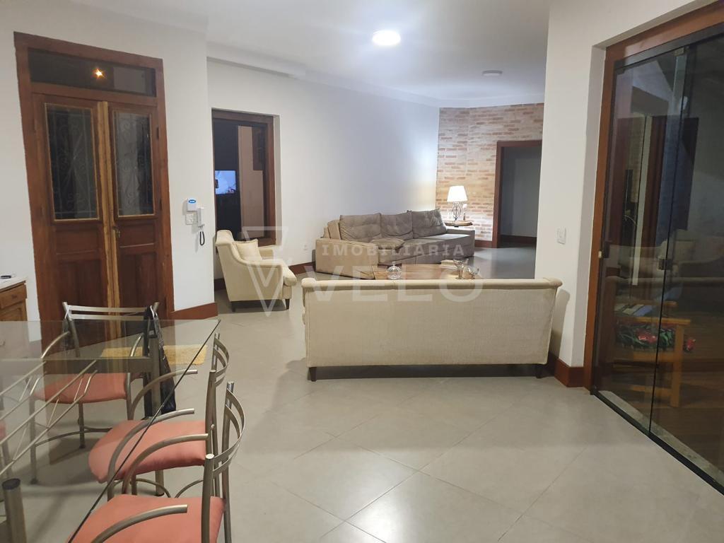 Casa à venda com 4 quartos, 370m² - Foto 12