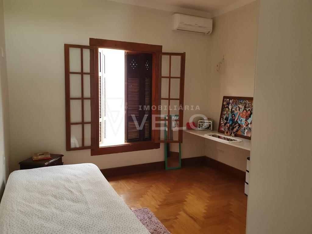 Casa à venda com 4 quartos, 370m² - Foto 33