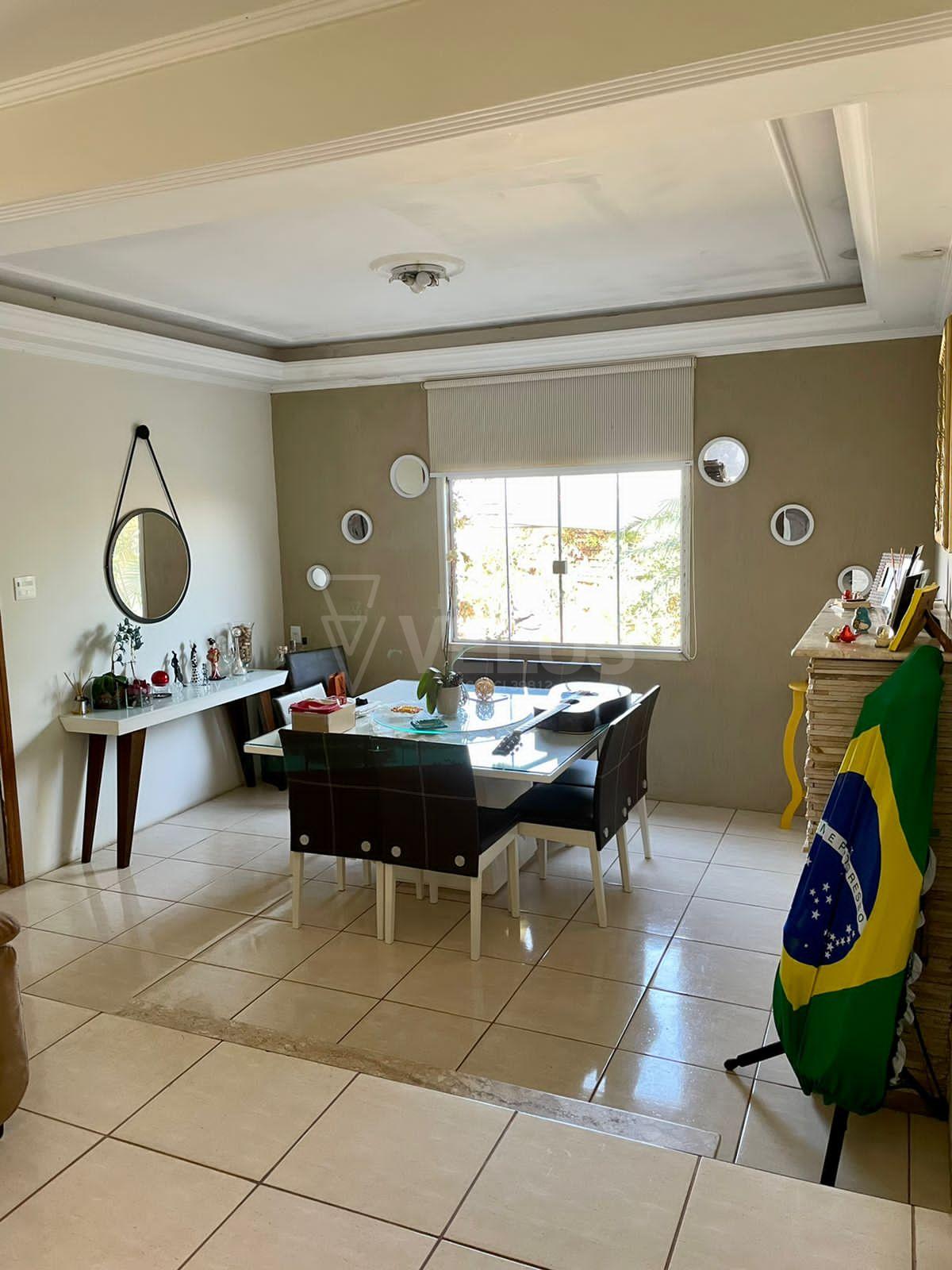 Casa à venda com 1 quarto, 110m² - Foto 2