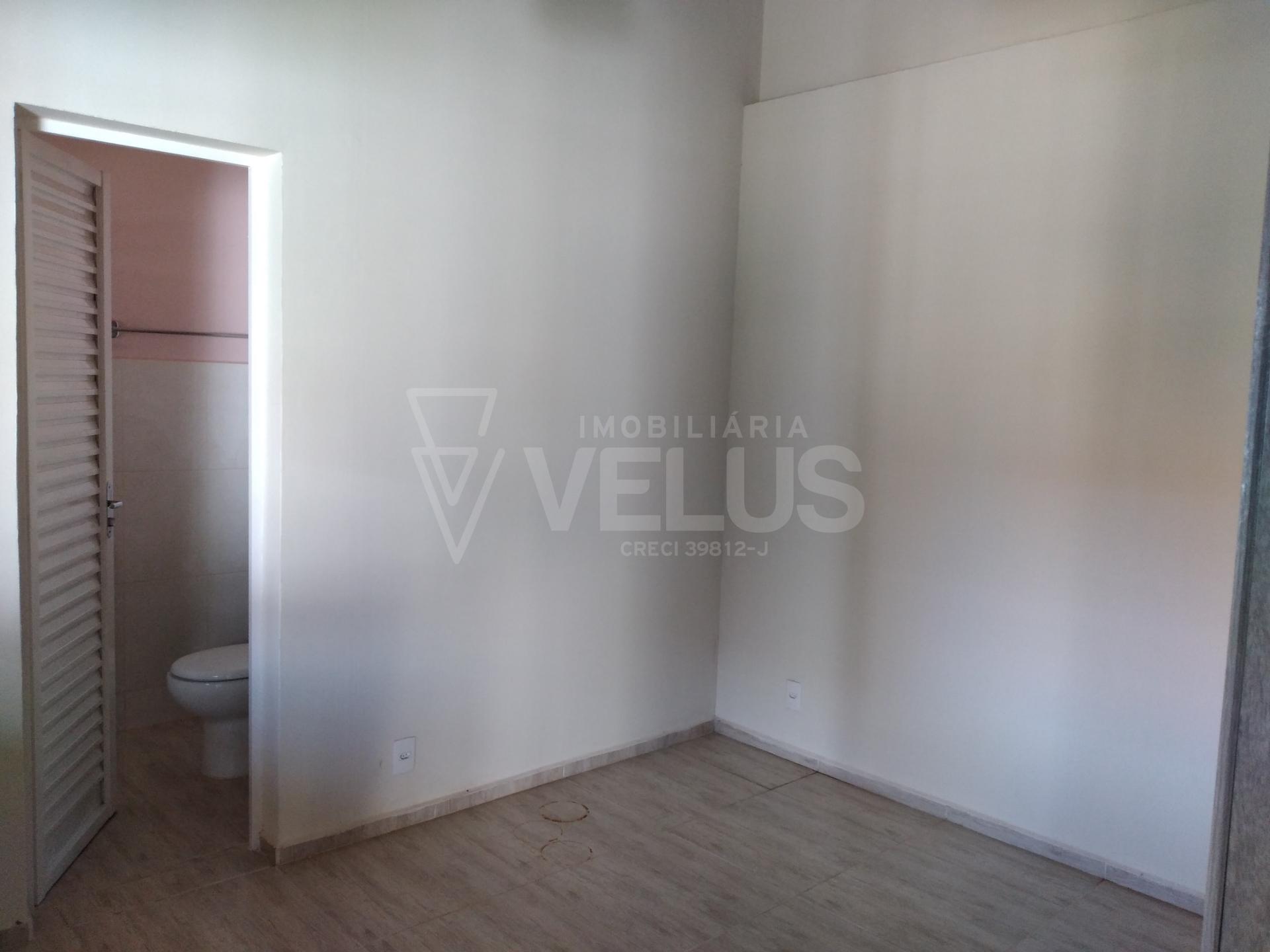 Casa à venda com 5 quartos, 252m² - Foto 11