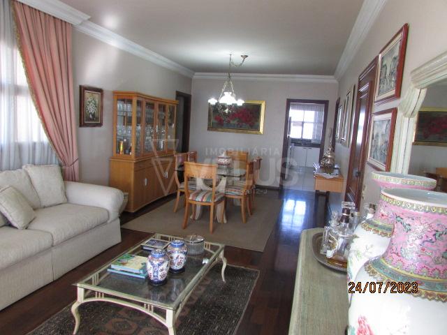 Apartamento à venda com 2 quartos, 151m² - Foto 2