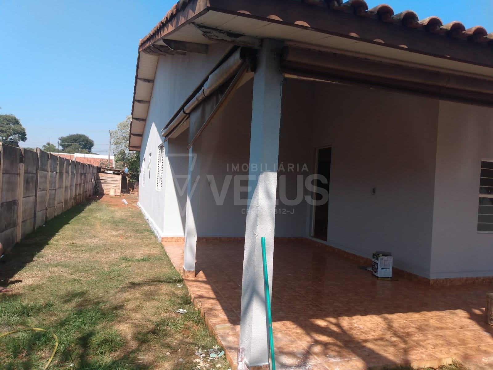 Casa com 3 dormitórios à venda, Vila Apolo, ITAPETININGA - SP