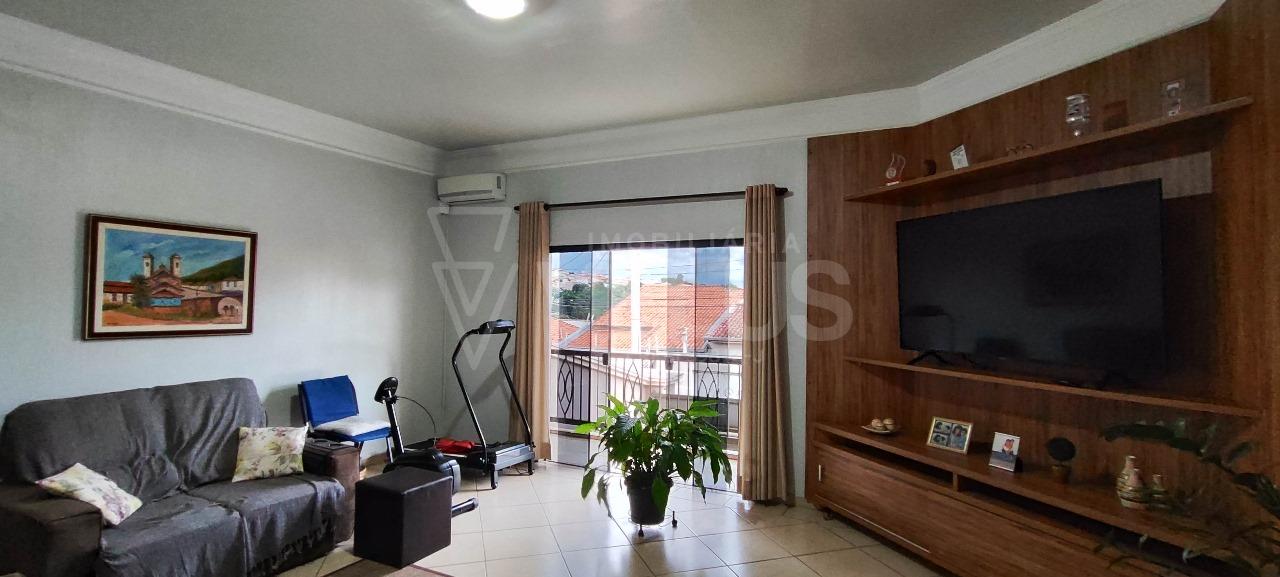 Casa à venda com 2 quartos, 252m² - Foto 5