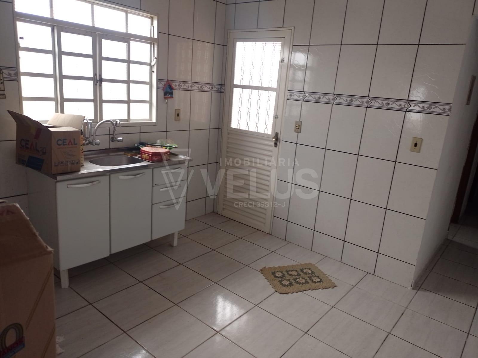 Casa à venda com 2 quartos - Foto 4