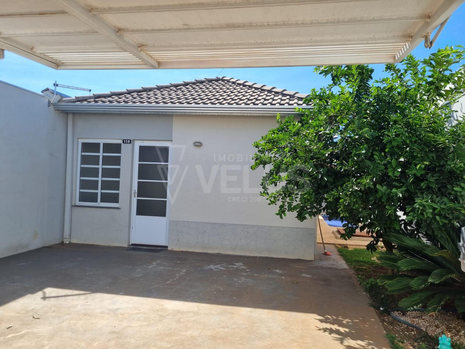 Casa à venda com 2 quartos, 150m² - Foto 2