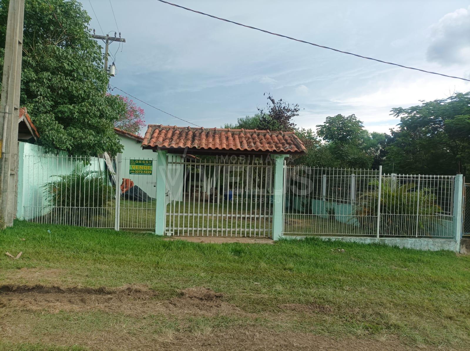 Fazenda à venda com 3 quartos, 185m² - Foto 2