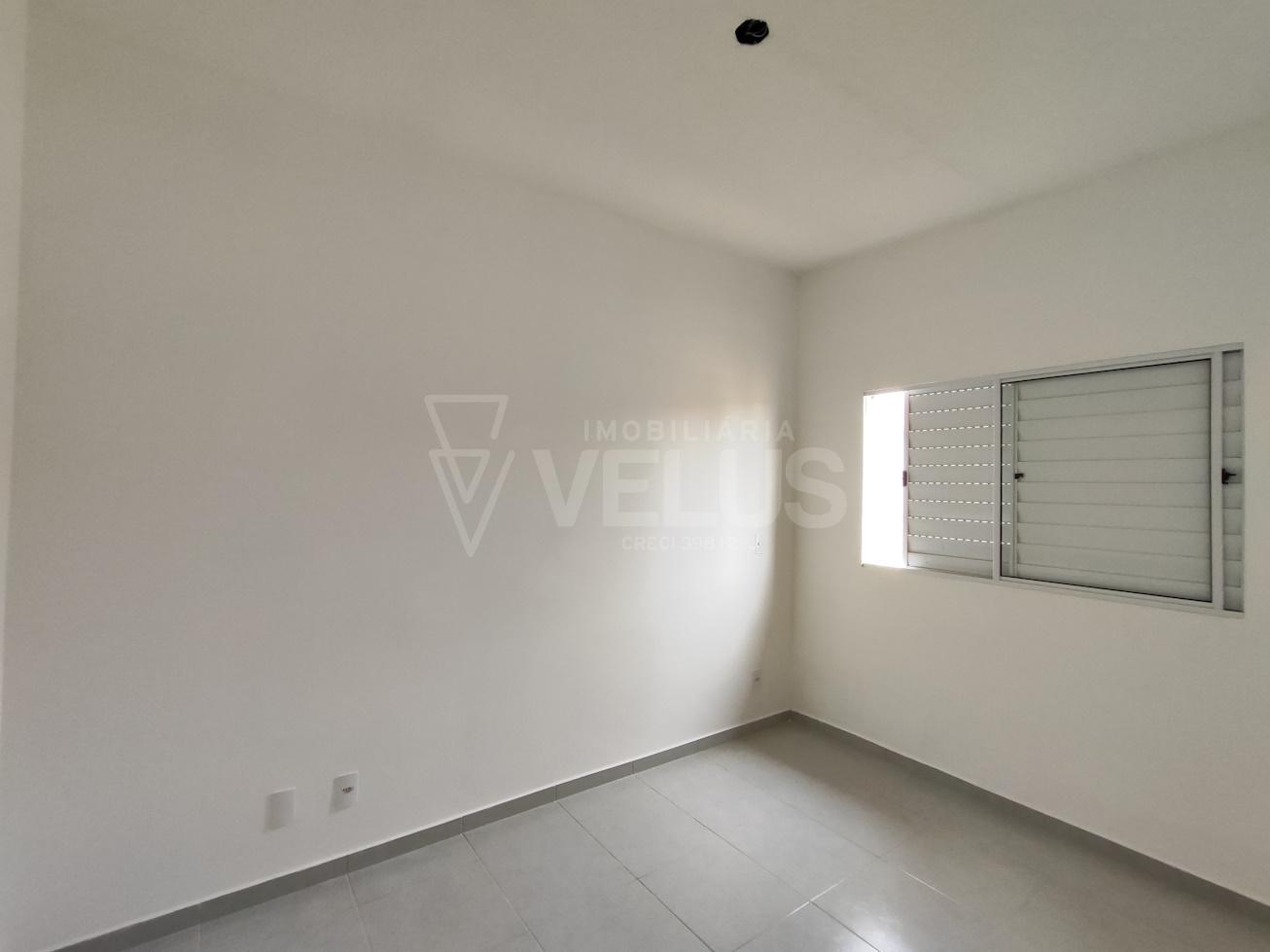 Casa para alugar com 2 quartos, 48m² - Foto 4