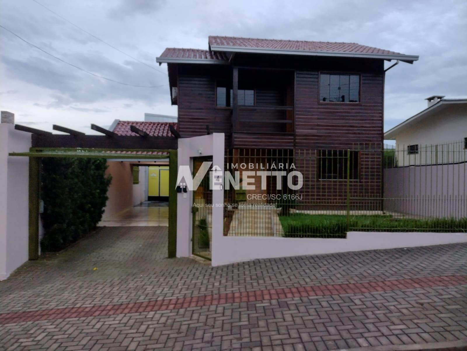 Casa e Barracão á venda no Bairro Primo Tacca - XANXERÊ - SC