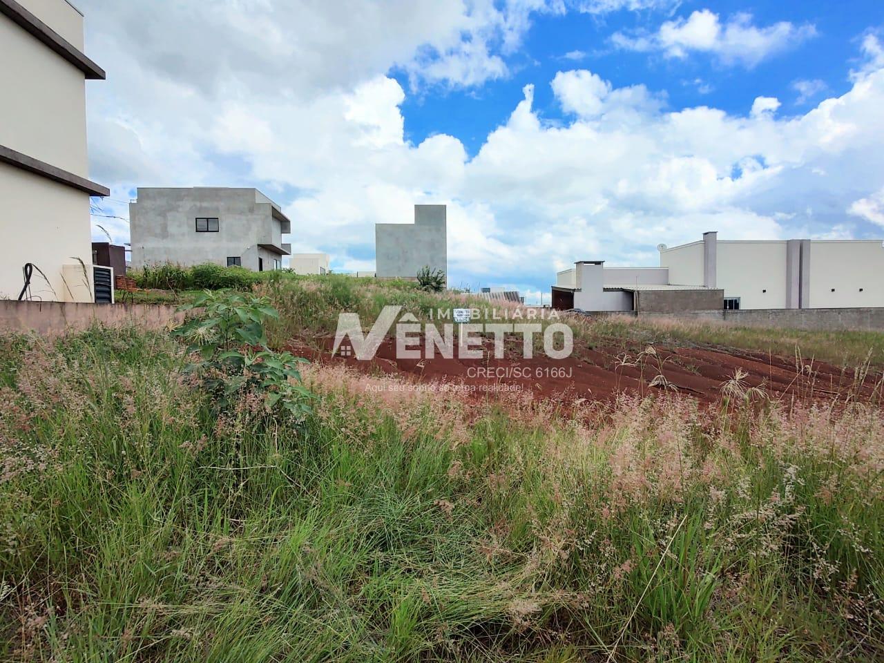 Terreno à venda no loteamento Parque das Torres com 18 metros de frente