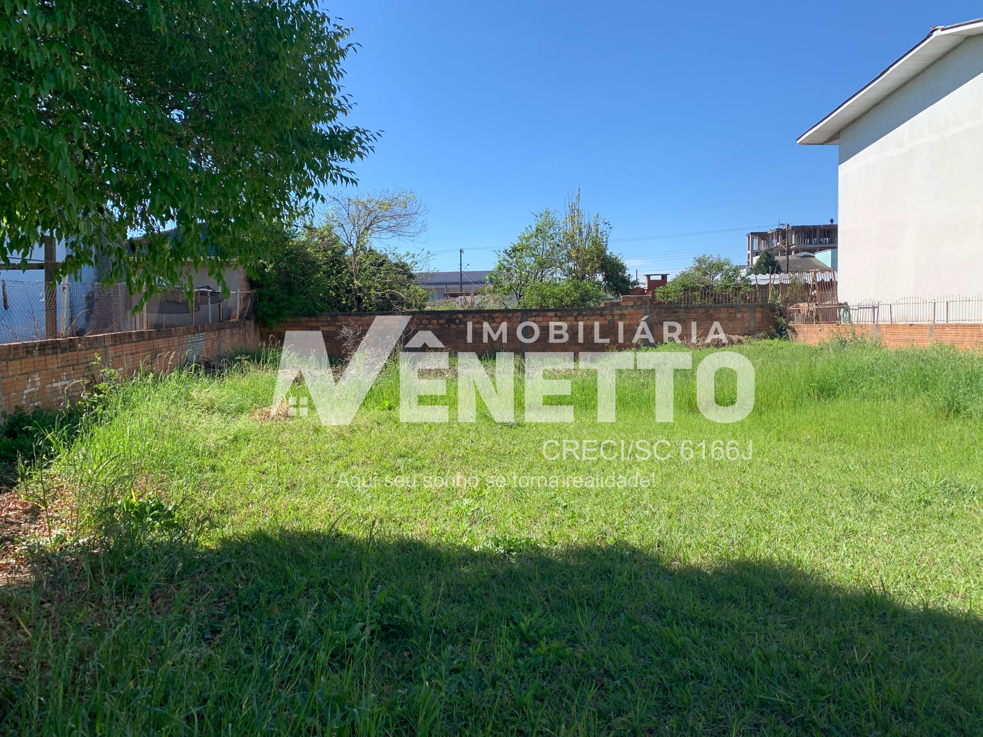 Terreno no centro ideal para construção comercial e residencial