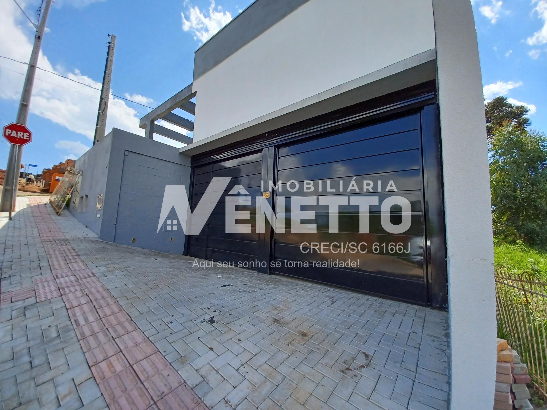 Sala Comercial disponível para venda com 270m  em rua de asfalto