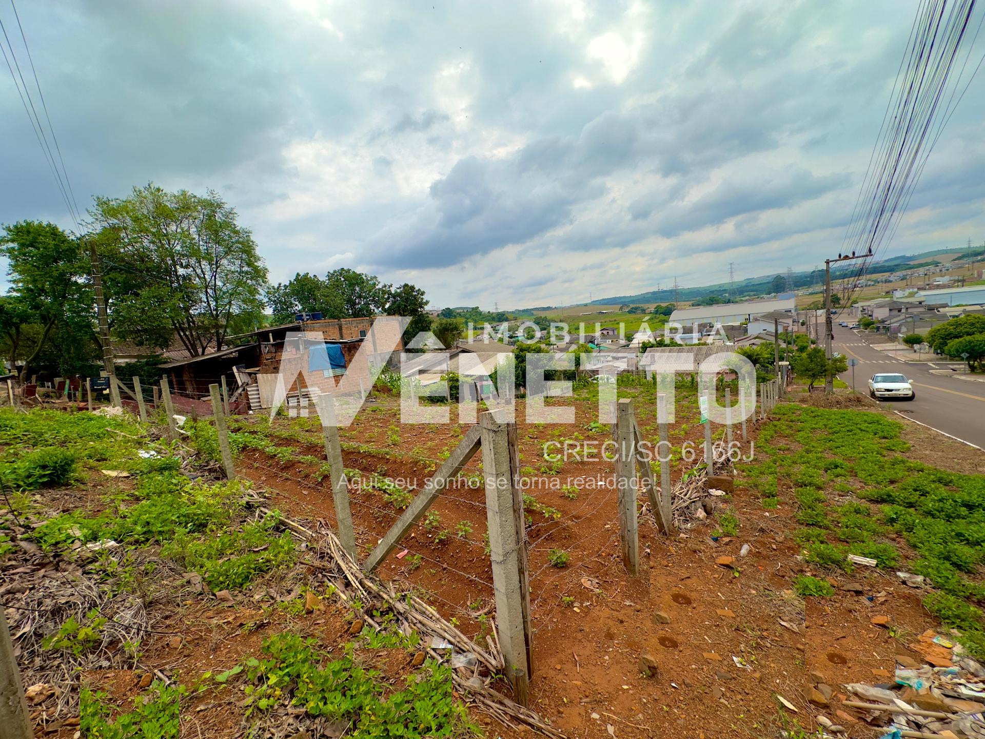 Terreno de esquina com 480 metros ideal para construção residencial e comercial