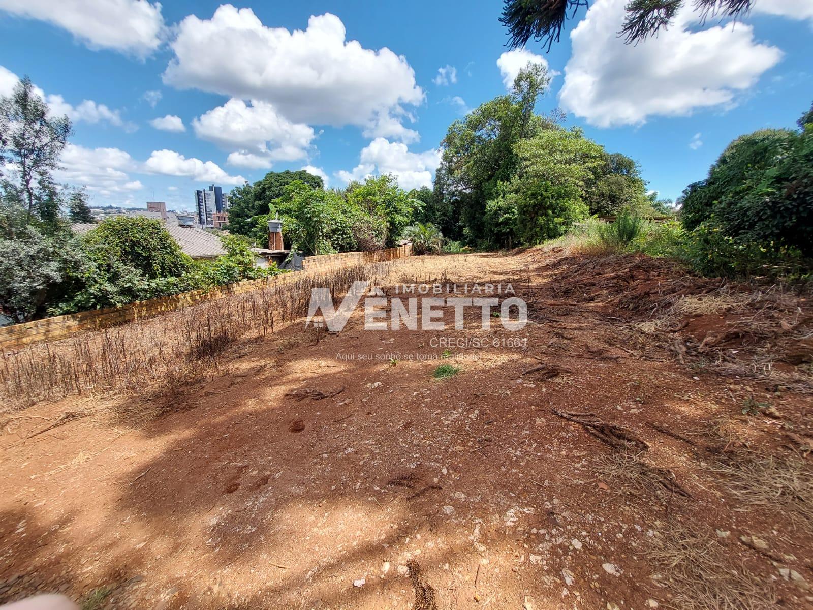 Terreno de 414m  no bairro Veneza em Xanxerê - SC