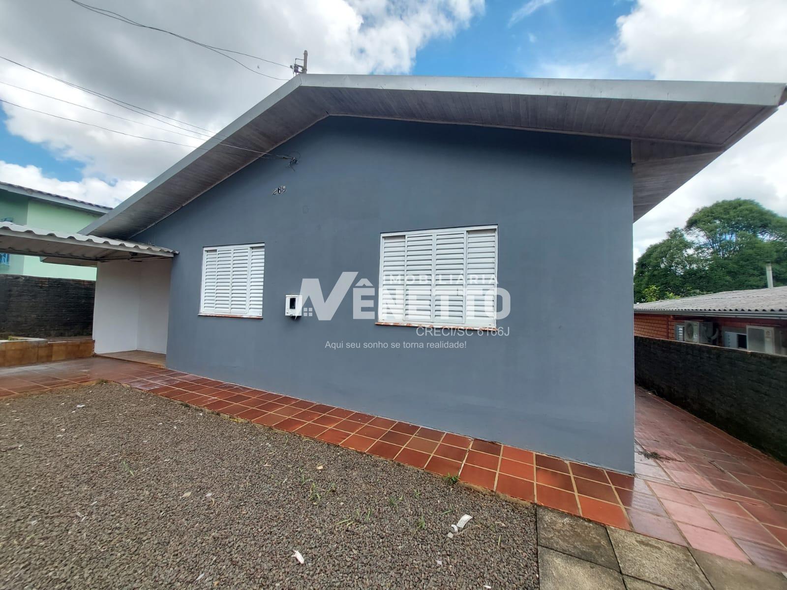 Casa com 3 dormitórios para venda no bairro Aparecida em XANXERE - SC