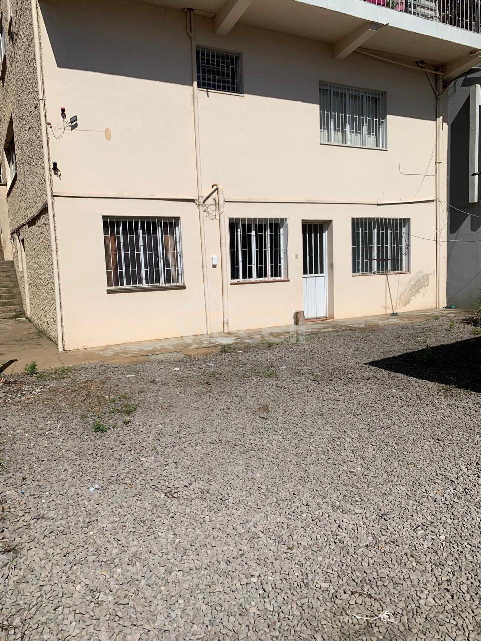 Apto mobiliado, com 2 quartos, Centro, em Nova Ara?? - RS.