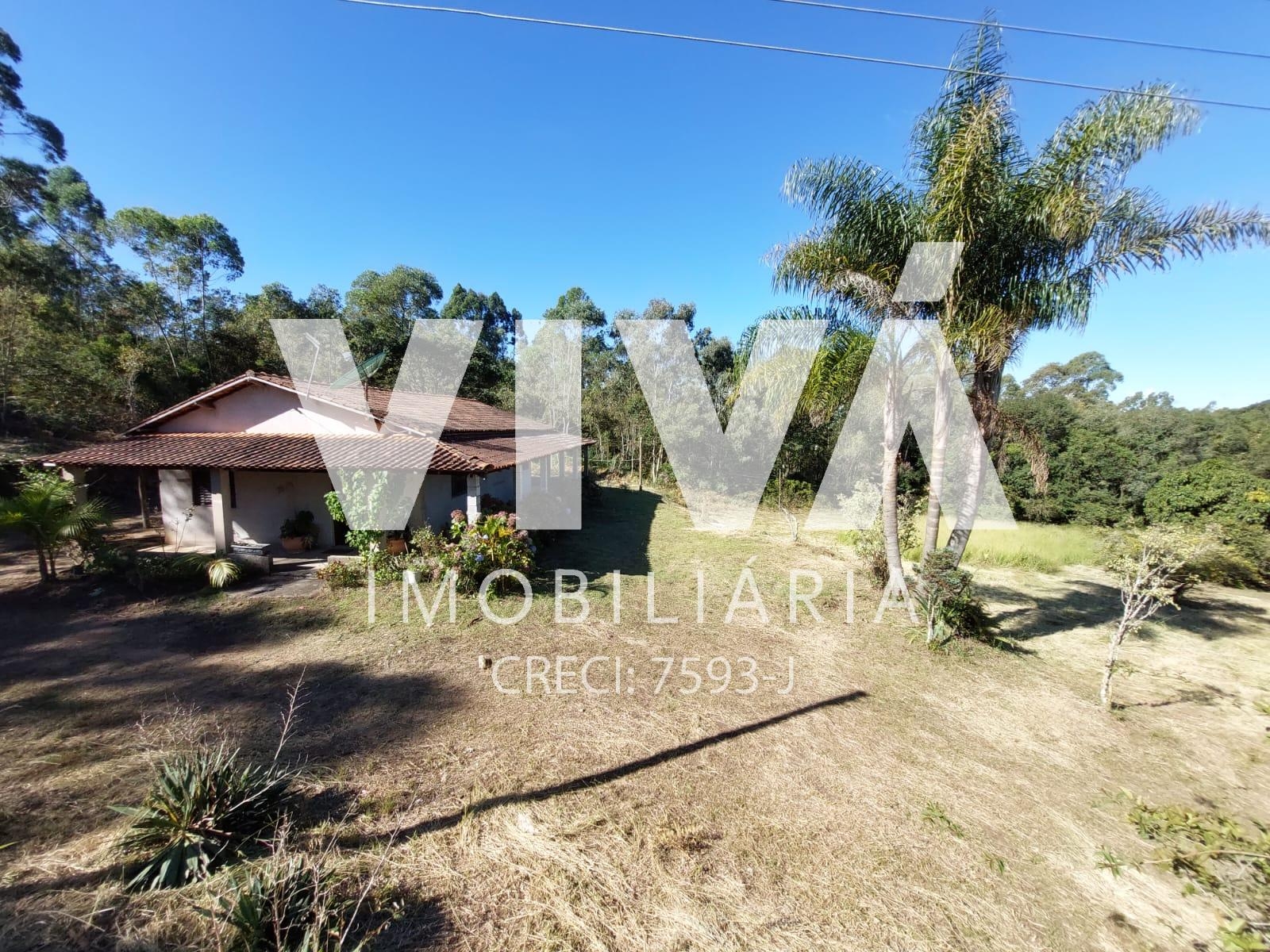 Ch?cara ? venda em  Munhoz -MG, com uma ?rea  de 24.000m2 !