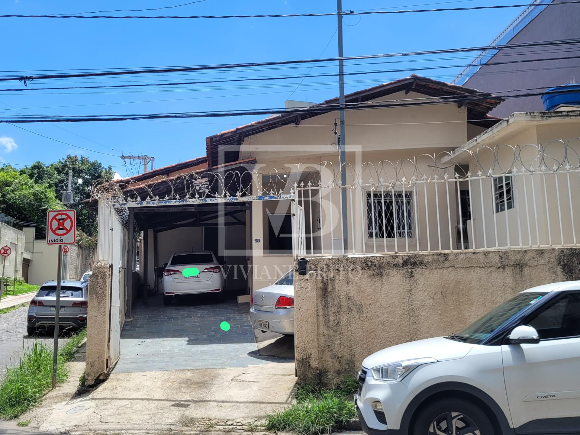 Casa à venda com três quartos, Centro, BETIM - MG